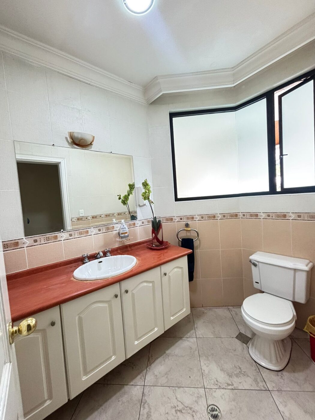Baño completo de Casa Santiago Girón